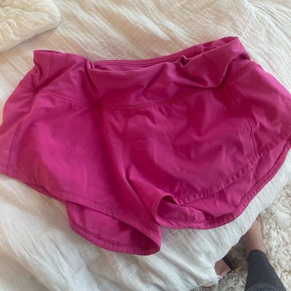 Lululemon Speed Up Shorts Sonic Pink 4 - Picture 2 of 3